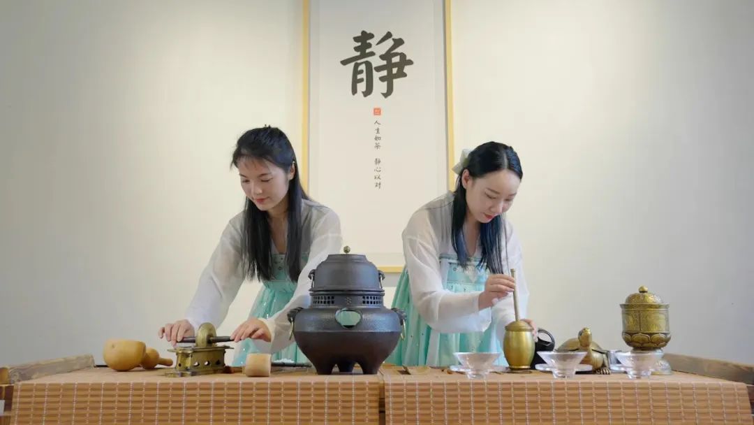 “党建聚合力书记领航行动”观摩团考察金井镇美丽宜居村庄片区 “党建聚合力书记领航行动”观摩团考察金井镇美丽宜居村庄片区