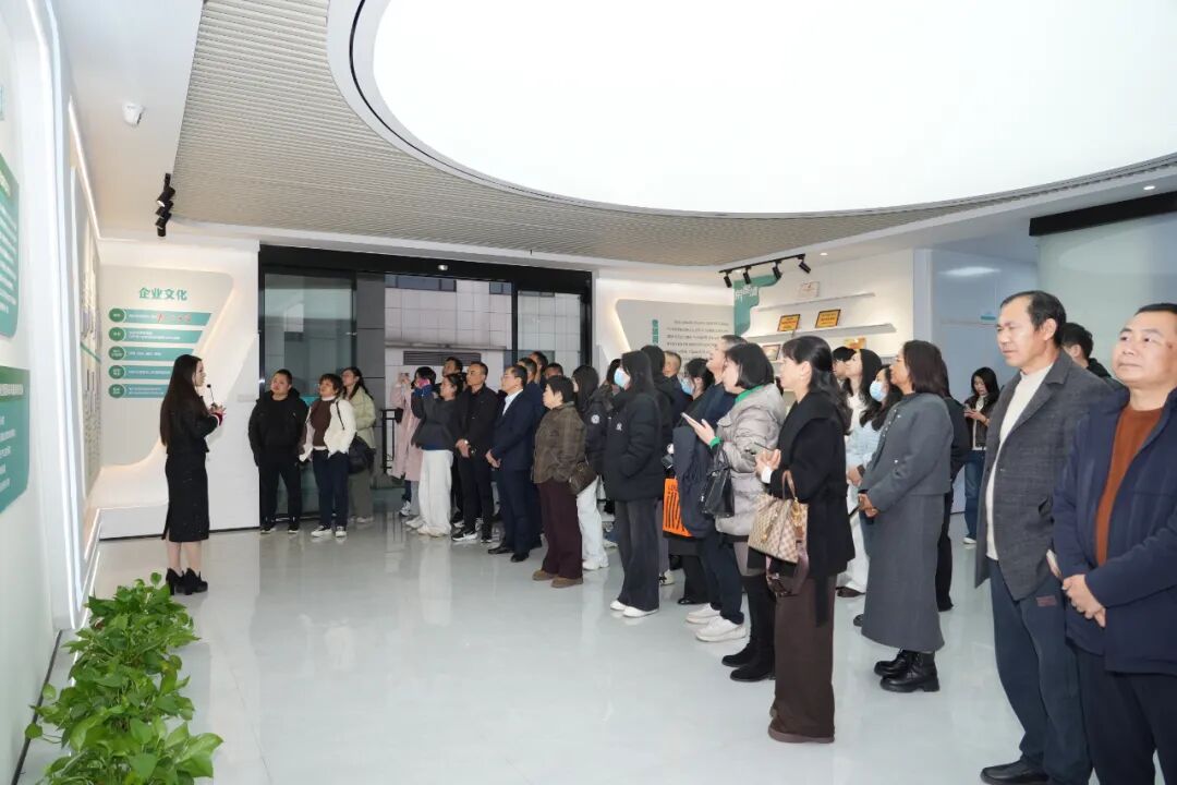 全省农业国际贸易高质量发展业务培训班赴在线买世界杯平台-世界杯（中国）
开展现场观摩活动：聚焦贸易基地建设 探访国际化发展路径